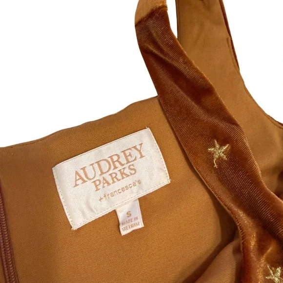 Audrey Parks x Francesca's Amber Velvet Star Jumpsuit - Picture 5 of 5